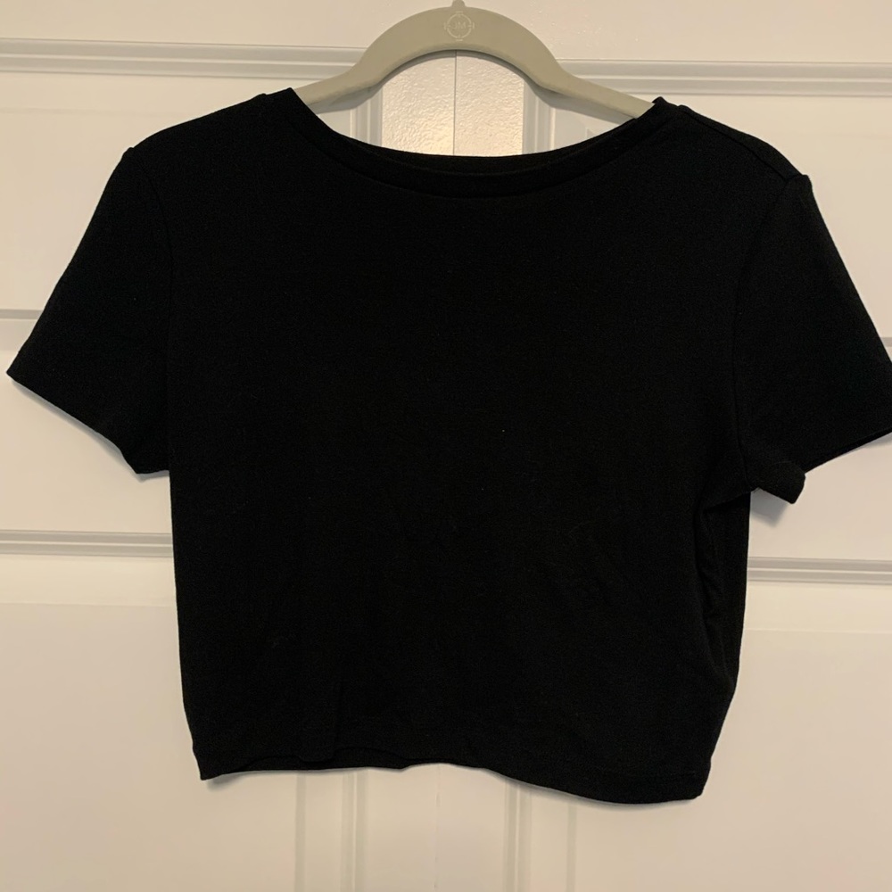 Basic super soft cropped fitted tee